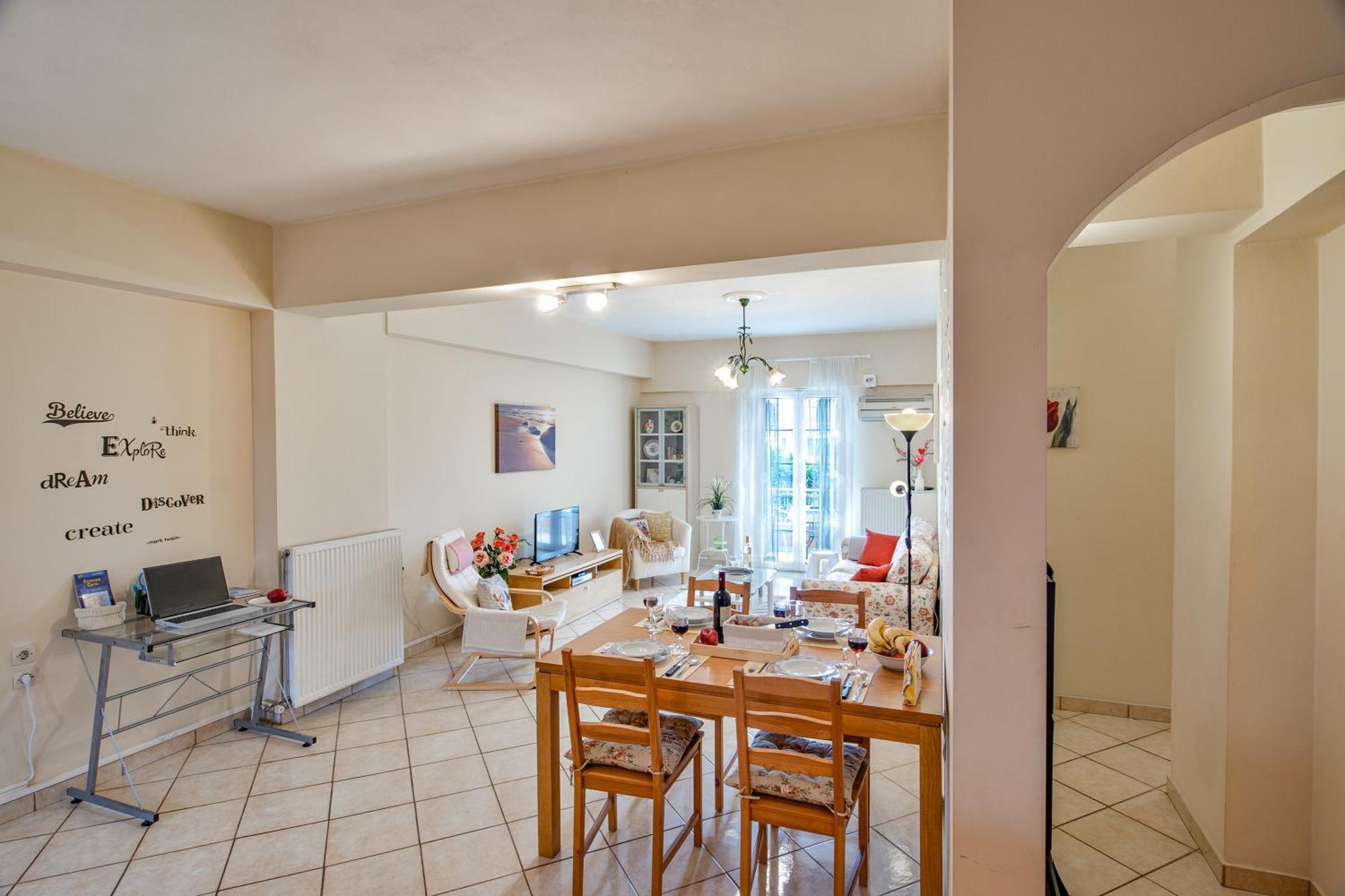 House Of Velenia - 2 Bedroom Apartment Near Old Town, Airport And Bus Station Corfu  Екстериор снимка