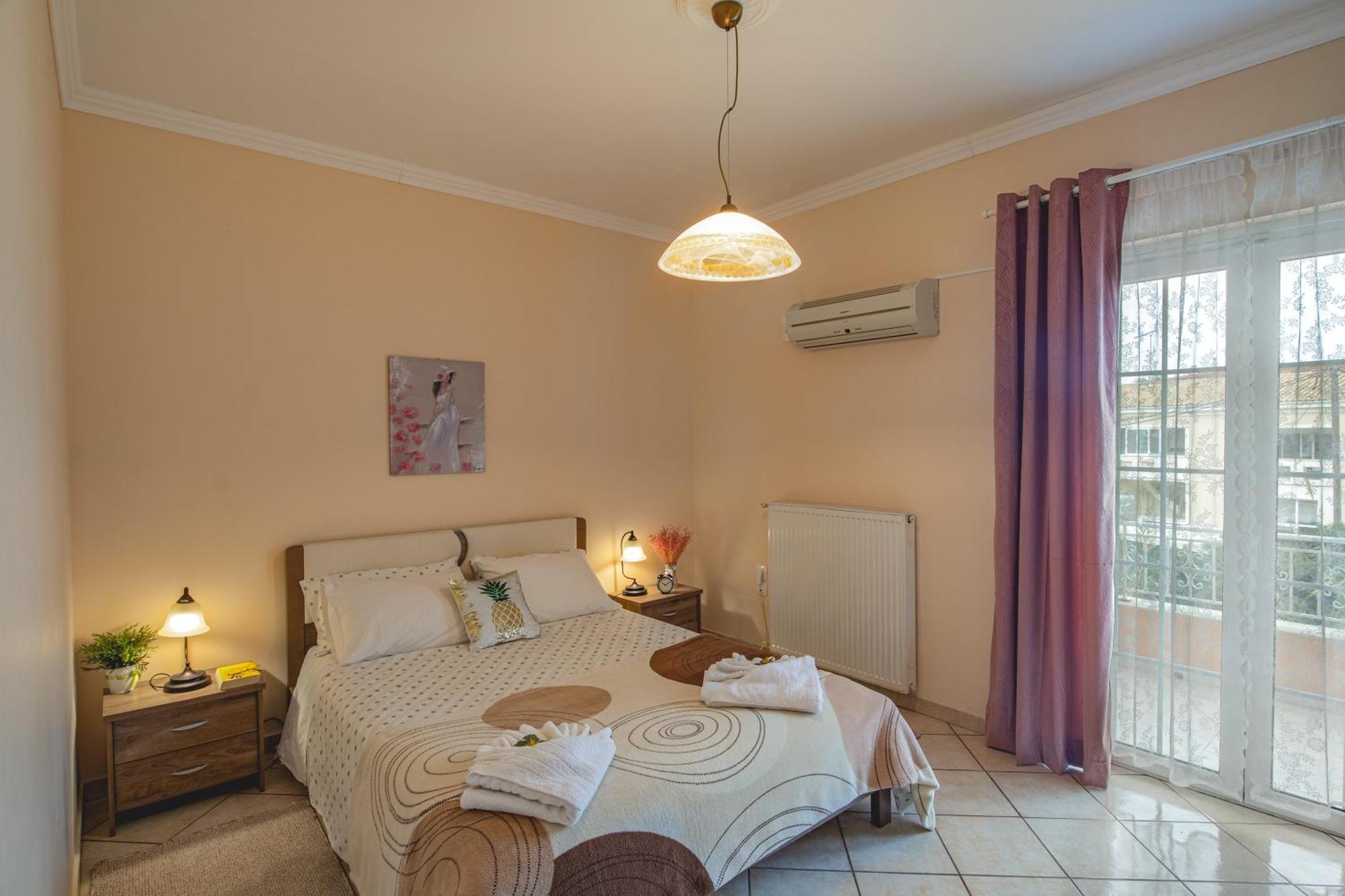 House Of Velenia - 2 Bedroom Apartment Near Old Town, Airport And Bus Station Corfu  Екстериор снимка