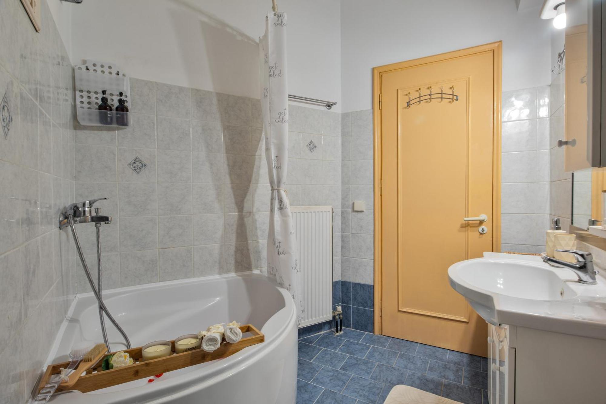 House Of Velenia - 2 Bedroom Apartment Near Old Town, Airport And Bus Station Corfu  Екстериор снимка
