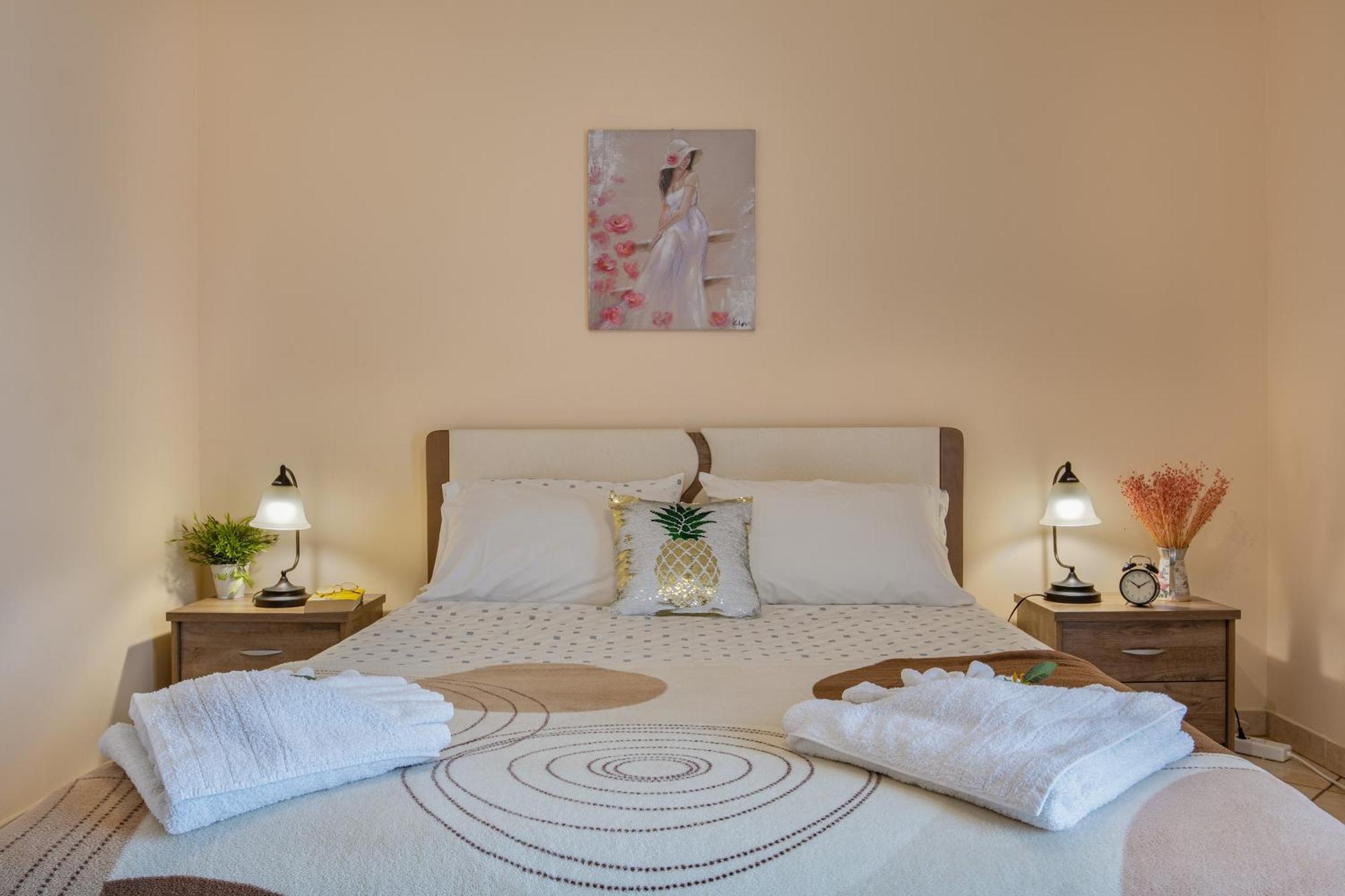 House Of Velenia - 2 Bedroom Apartment Near Old Town, Airport And Bus Station Corfu  Екстериор снимка