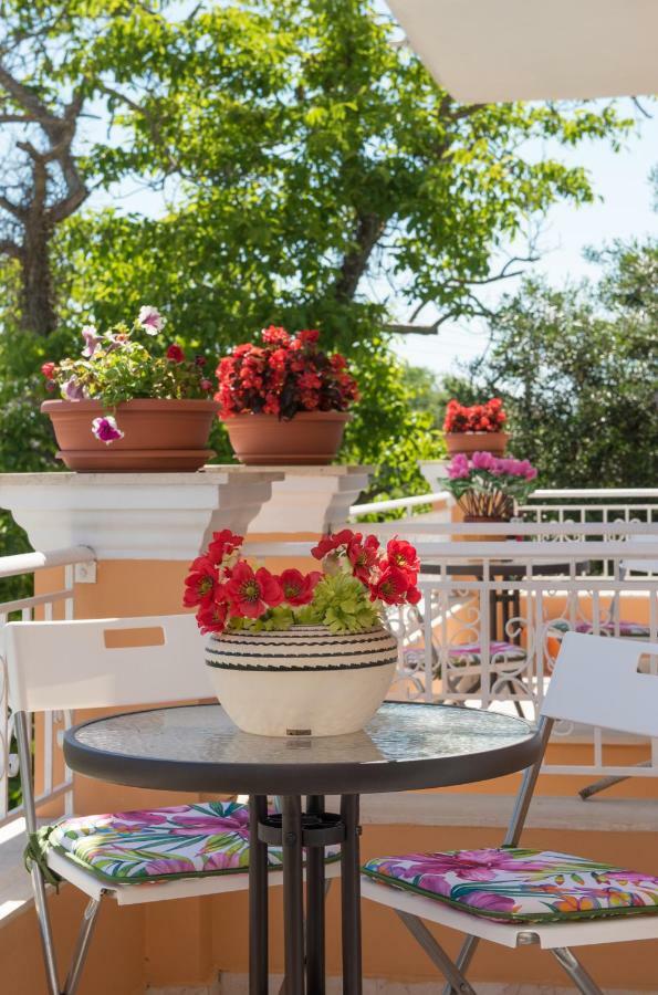 House Of Velenia - 2 Bedroom Apartment Near Old Town, Airport And Bus Station Corfu  Екстериор снимка
