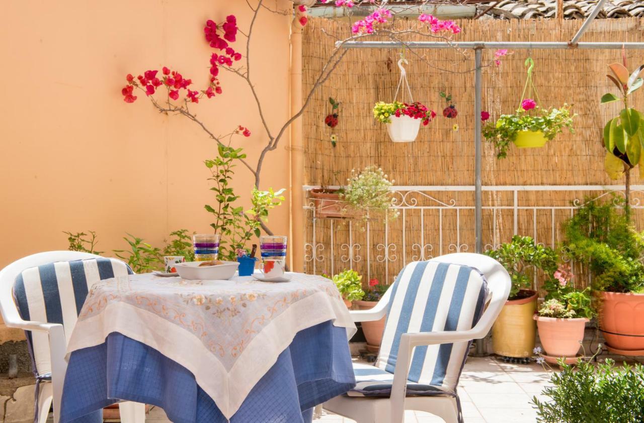 House Of Velenia - 2 Bedroom Apartment Near Old Town, Airport And Bus Station Corfu  Екстериор снимка